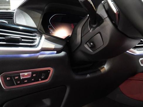 Used 2021 BMW X6 sDrive40i w/ M Sport Package RWD image 35