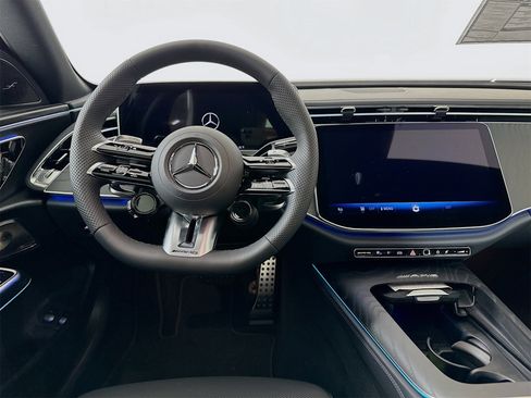 New 2026 Mercedes-Benz E 53 AMG e 4MATIC Sedan image 25