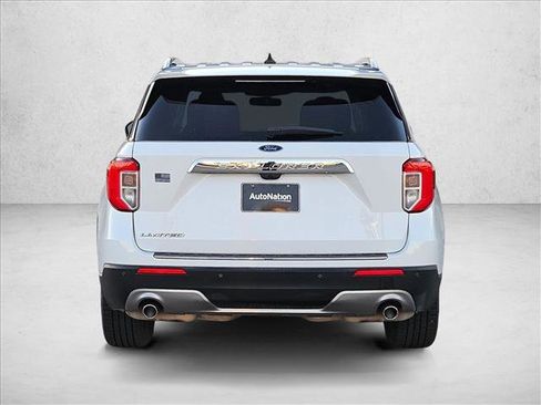 Used 2022 Ford Explorer Limited w/ Equipment Group 301A image 7