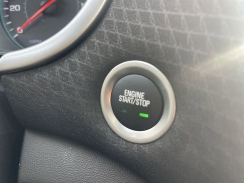 Used 2025 Chevrolet Malibu LT image 23