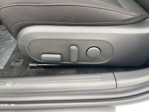 New 2025 Hyundai Ioniq 6 SE image 19