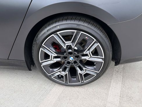 New 2027 BMW i5 eDrive40 w/ M Sport Package RWD image 5