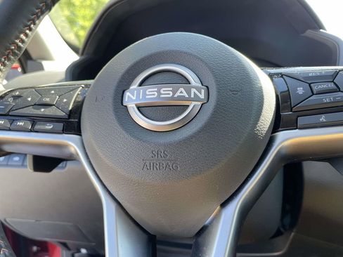 Used 2023 Nissan Altima 2.0 SR FWD image 30