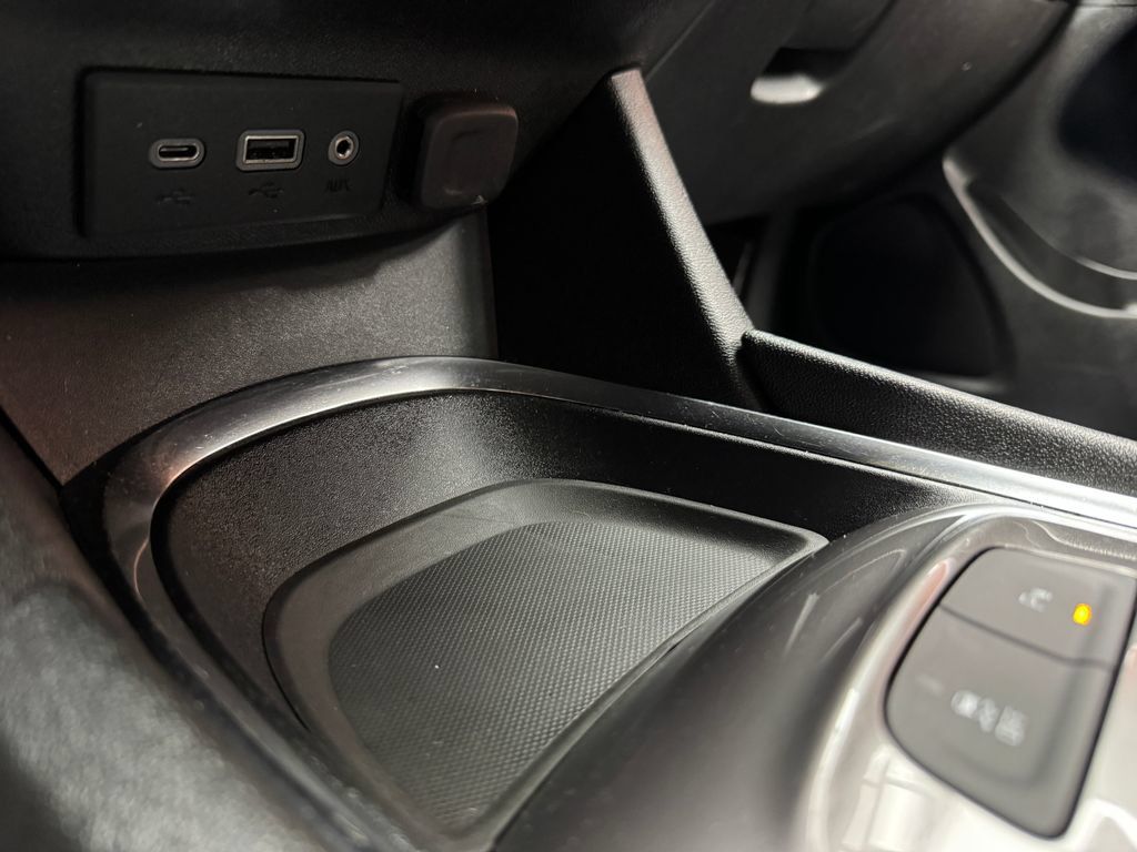 Used 2025 Chevrolet Malibu LT FWD image 18