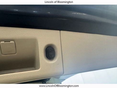 Used 2018 Cadillac Escalade ESV Luxury image 30