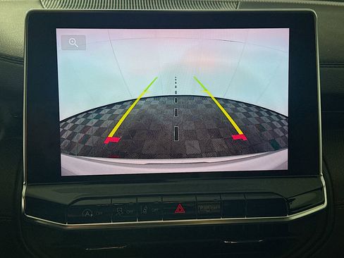 Used 2025 Jeep Compass Trailhawk image 23