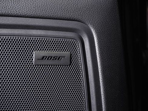 Certified 2026 Porsche Macan AWD/4WD image 27