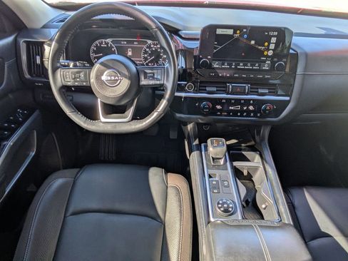 Certified 2022 Nissan Pathfinder SL image 25