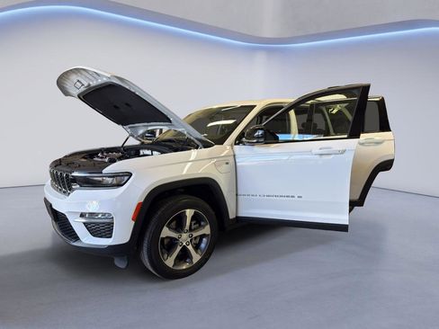 Used 2022 Jeep Grand Cherokee Limited 4xe AWD/4WD image 9