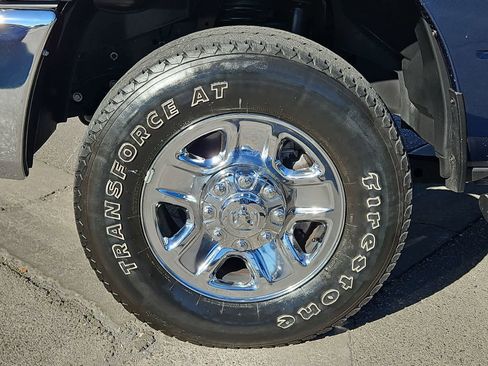 Used 2022 RAM 2500 Tradesman w/ Chrome Appearance Group image 15