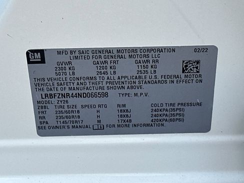 Used 2022 Buick Envision Essence w/ Safety Package image 35