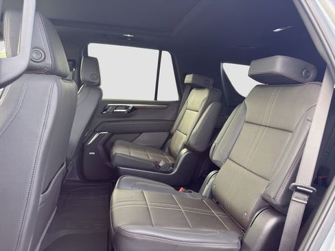 New 2026 Chevrolet Tahoe High Country AWD/4WD image 13
