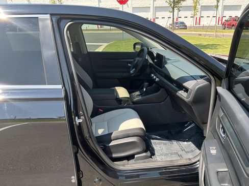 Used 2026 Honda CR-V EX image 32