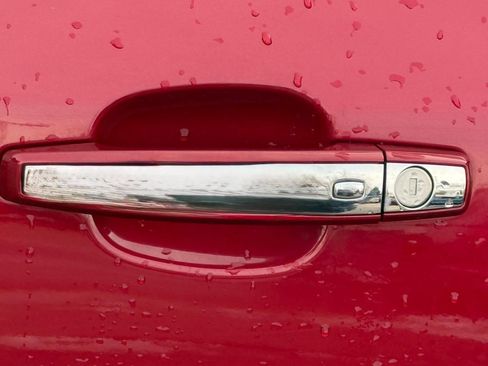 Used 2019 Buick Encore Essence w/ Experience Buick Package image 8