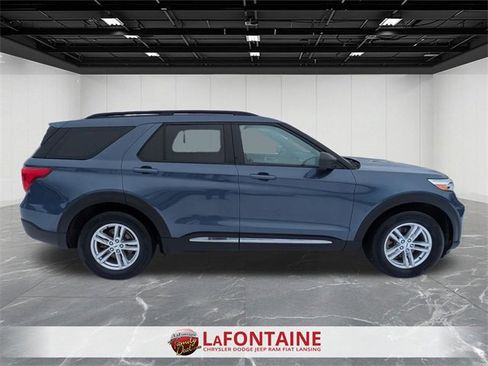 Used 2020 Ford Explorer XLT w/ Comfort Package image 6
