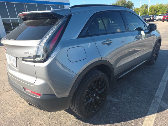 Used 2023 Cadillac XT4 Sport FWD image 2