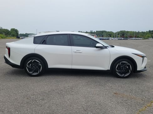 Used 2025 Kia K4 EX FWD image 4