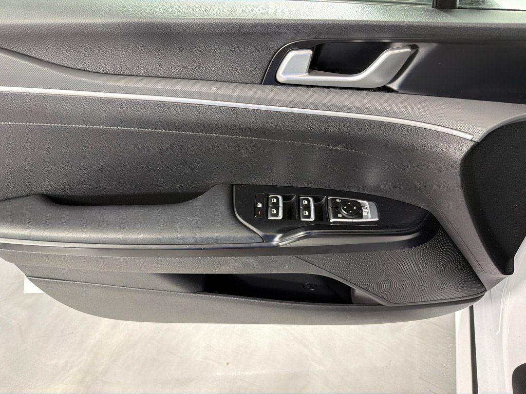 Used 2023 Kia K5 LXS FWD image 11