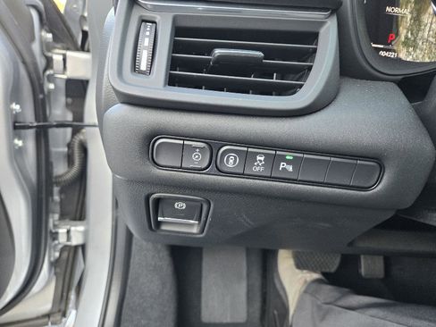 Used 2025 Acura TLX w/ Technology Package image 25