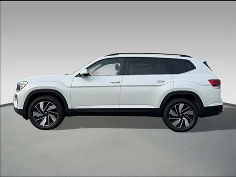 New 2026 Volkswagen Atlas SE image 3