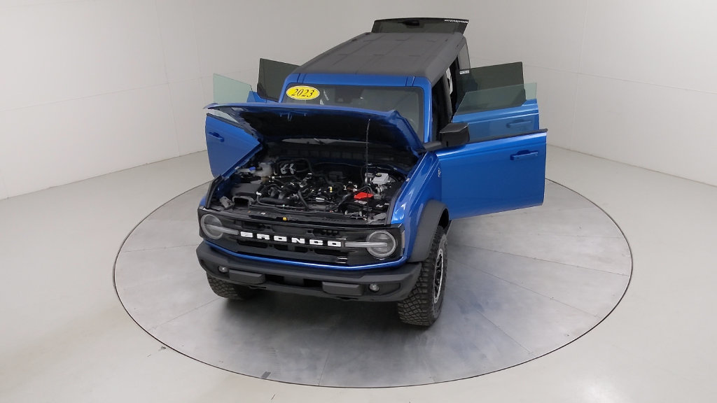 Used 2023 Ford Bronco Outer Banks w/ Sasquatch Package AWD/4WD image 43