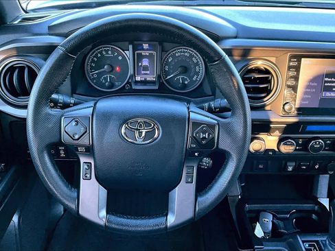 Used 2023 Toyota Tacoma TRD Off-Road image 6