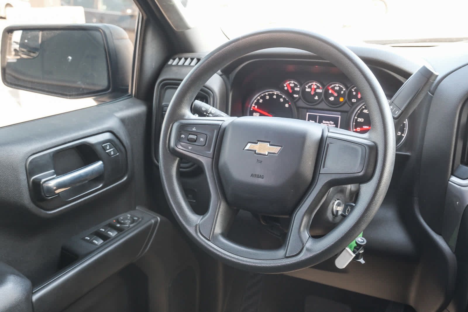 Used 2022 Chevrolet Silverado 1500 Custom RWD image 17