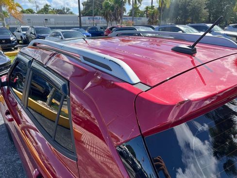 Used 2023 Hyundai Venue SEL FWD image 19