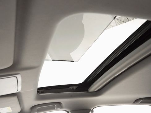 Used 2019 Honda CR-V EX image 33