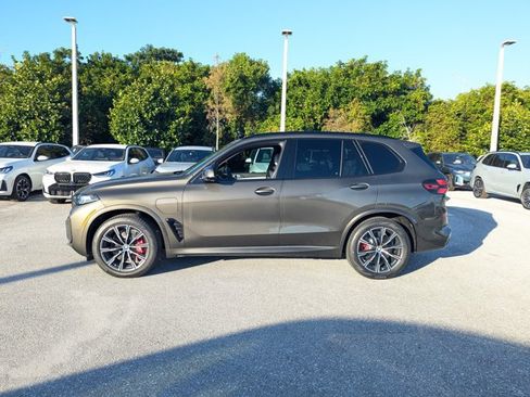 New 2026 BMW X5 xDrive50e w/ M Sport Package AWD/4WD image 5