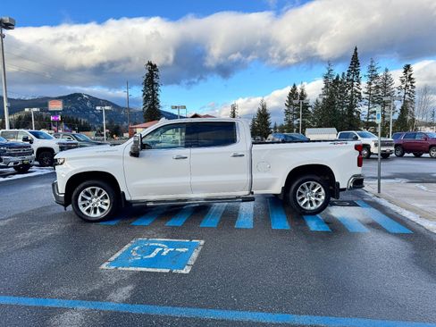 Used 2020 Chevrolet Silverado 1500 LTZ w/ LTZ Premium Package image 4