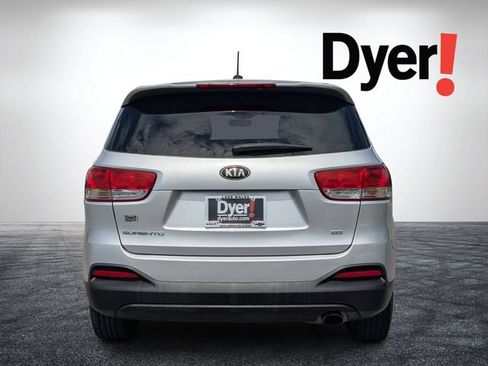 Used 2016 Kia Sorento L FWD image 5