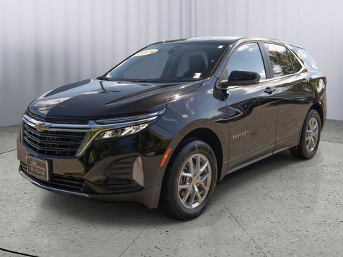 Used 2024 Chevrolet Equinox LT AWD/4WD image 18