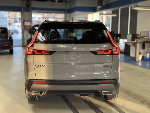 Used 2025 Honda CR-V Sport image 6