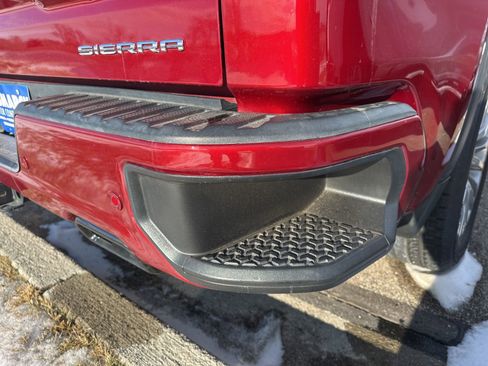 Used 2022 GMC Sierra 1500 Denali w/ Denali Premium Package image 4