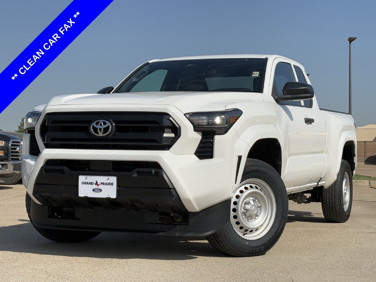 Used 2024 Toyota Tacoma SR RWD image 2