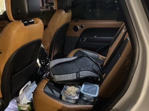 Used 2018 Land Rover Range Rover Sport HSE Dynamic image 11