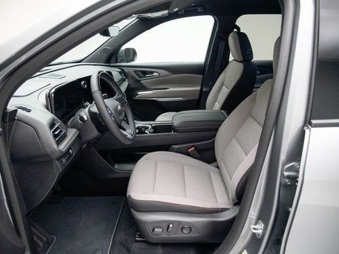 New 2026 Chevrolet Traverse LT w/ Enhanced Driving Package FWD image 23