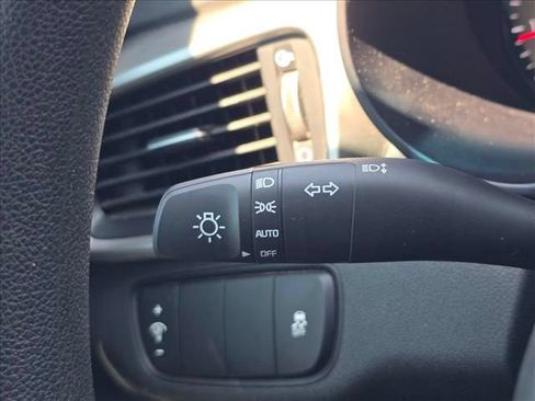 Used 2018 Kia Sorento L FWD image 22