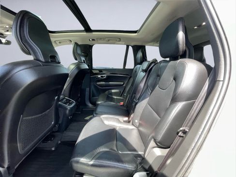 Used 2019 Volvo XC90 T6 Momentum AWD/4WD image 16