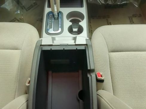 Used 2010 Ford Edge SEL FWD image 23