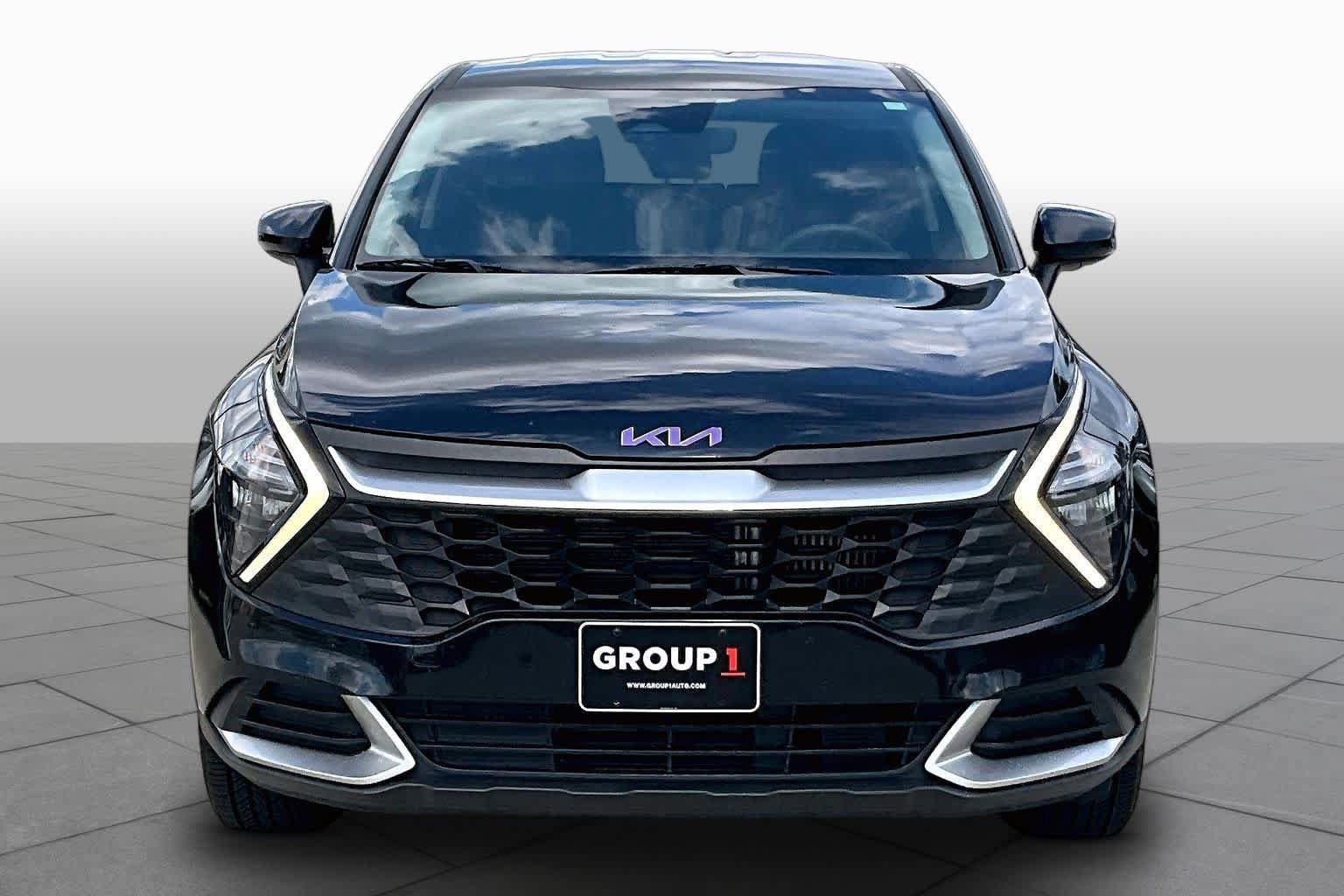 Used 2023 Kia Sportage LX AWD/4WD image 4