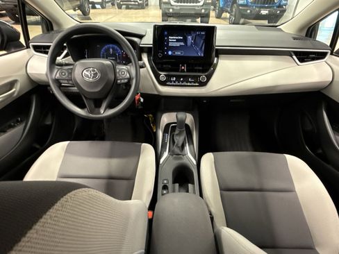 Used 2026 Toyota Corolla LE FWD image 24