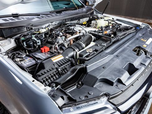 Used 2025 Ford F250 Lariat w/ Lariat Ultimate Package image 40