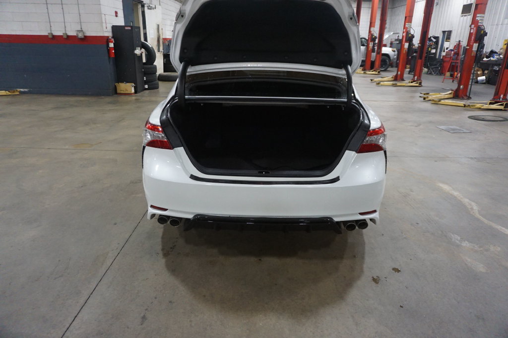 Used 2019 Toyota Camry XSE w/ Navigation Package FWD image 17