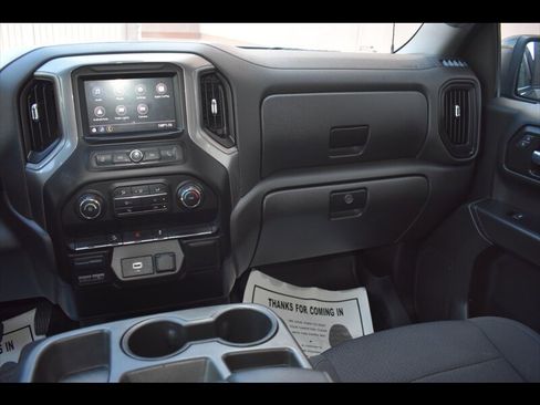 Used 2020 Chevrolet Silverado 1500 Custom Trail Boss image 30