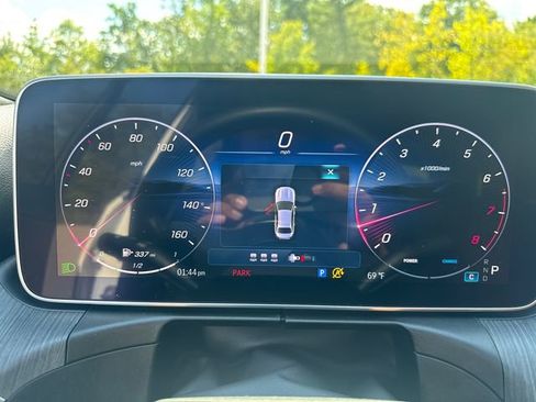 Used 2025 Mercedes-Benz C 300 4MATIC Sedan image 30