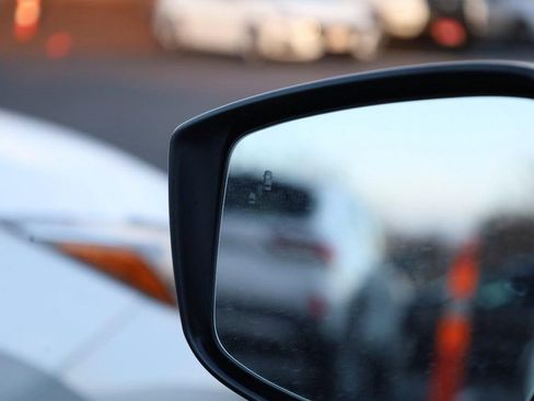 New 2025 Nissan Versa SV w/ Trunk Package image 18