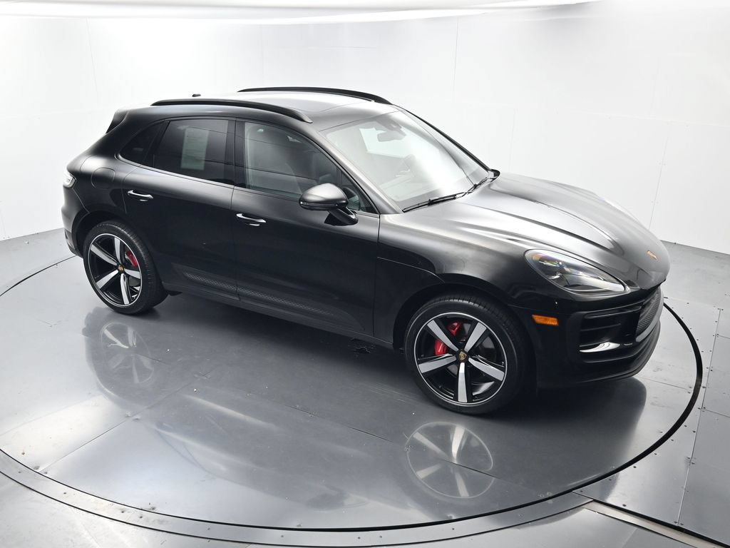 Certified 2023 Porsche Macan S AWD/4WD image 42