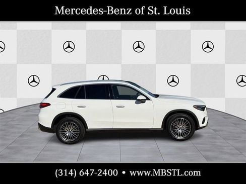 New 2026 Mercedes-Benz GLC 300 4MATIC image 2